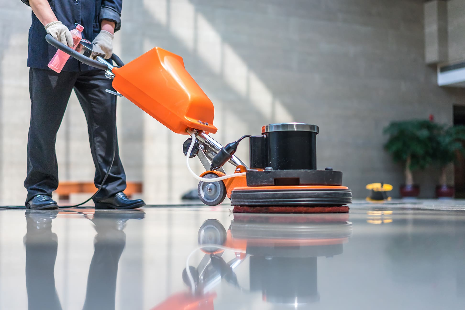industristädning av golv